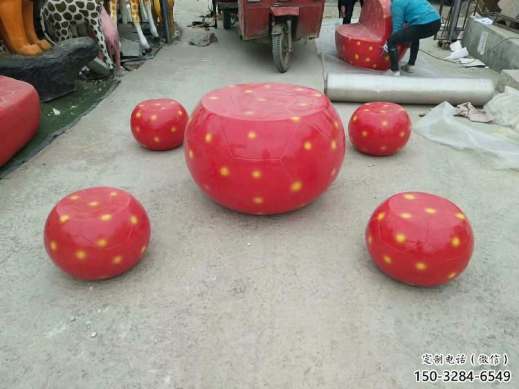廣場(chǎng)凳子雕塑 抽象景觀小品 烤漆雕塑 廣場(chǎng)凳子雕塑 抽象景觀小品 烤漆雕塑