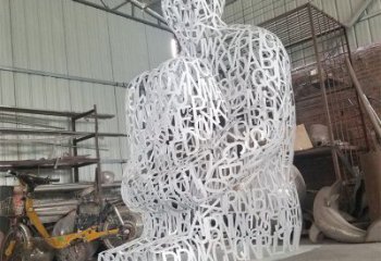 紅河大型鏤空人物雕塑常用，戶外擺放，鐵藝字母人物雕塑展示